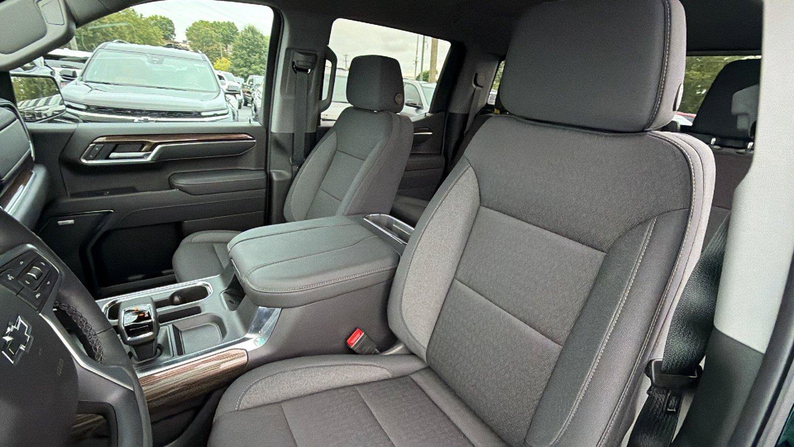 New 2026 Chevrolet Silverado 1500 RST w/ Convenience Package II AWD/4WD image 17