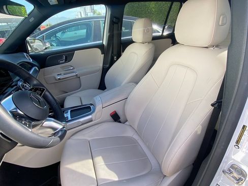 Used 2024 Mercedes-Benz EQB 250+ image 5