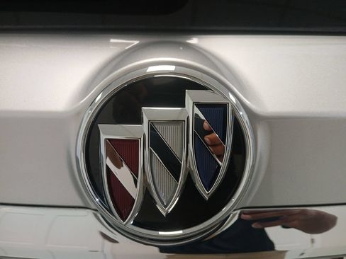 Used 2022 Buick Encore Preferred w/ Safety Package AWD/4WD image 26