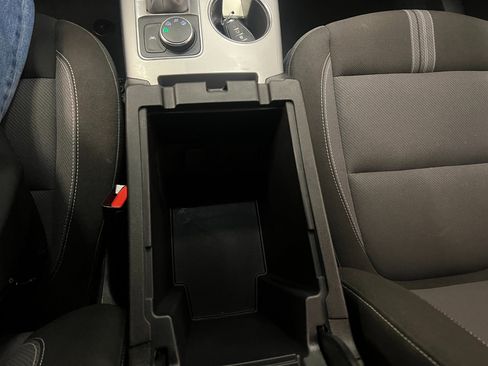 Used 2025 Chevrolet Blazer LT image 48