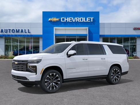 New 2026 Chevrolet Suburban High Country AWD/4WD image 2