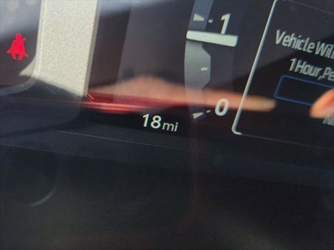 Certified 2024 Toyota Tacoma SR image 32