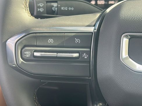 New 2026 GMC Canyon AT4 image 17