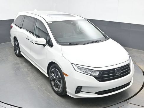 Used 2023 Honda Odyssey Elite image 13