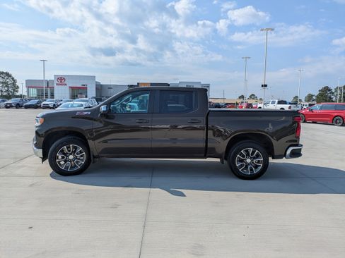 Used 2023 Chevrolet Silverado 1500 LT image 4