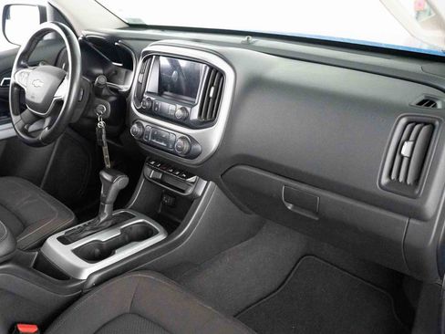 Used 2021 Chevrolet Colorado LT w/ Safety Package image 40