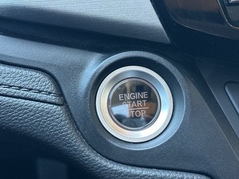 Used 2025 Honda Odyssey EX-L image 22