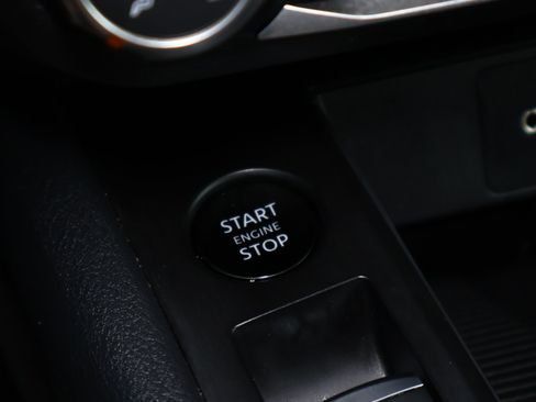 Used 2025 Nissan Kicks S AWD/4WD image 15
