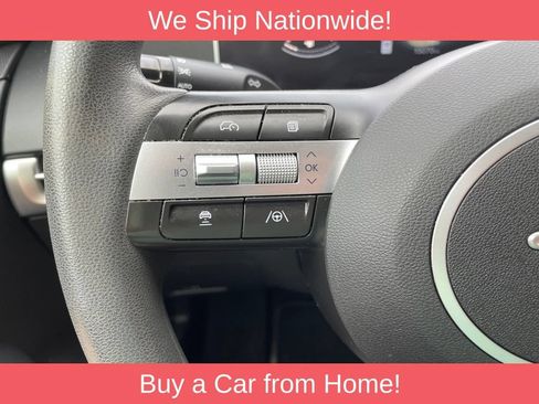 Used 2025 Hyundai Tucson SE AWD/4WD image 25