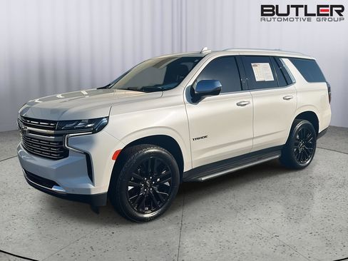 Used 2023 Chevrolet Tahoe Premier AWD/4WD image 2