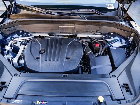 Used 2024 Volvo XC90 B5 Plus w/ Protection Package Premier image 30