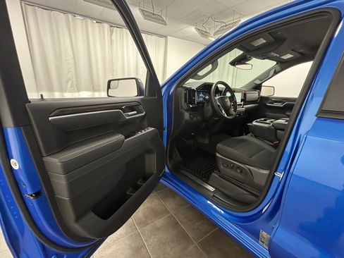 Used 2025 Chevrolet Silverado 1500 LT image 23