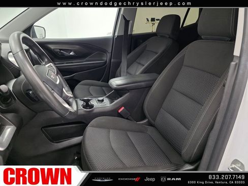 Used 2024 GMC Terrain SLE image 24