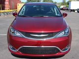 Used 2018 Chrysler Pacifica Touring Plus image 3