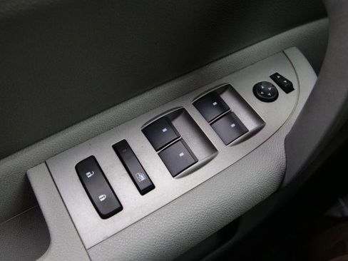 Used 2009 Chevrolet Silverado 1500 W/T w/ LS Package image 10