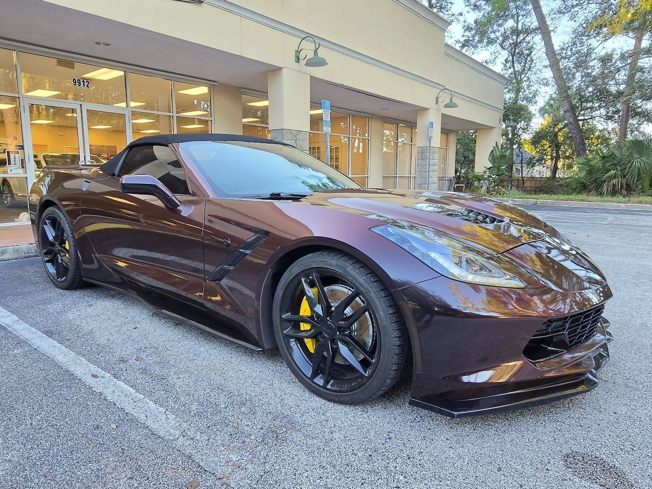 Used 2014 Chevrolet Corvette Stingray Convertible w/ 3LT Preferred Equipment Group RWD image 9