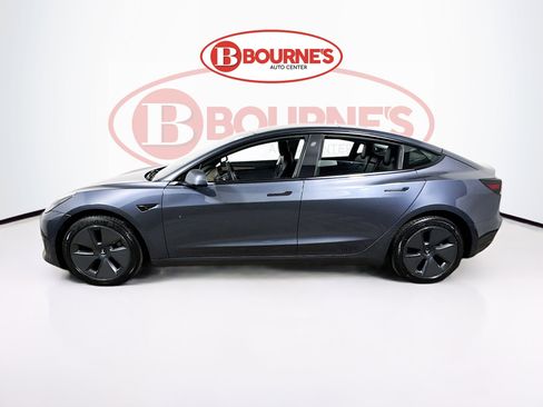 Used 2023 Tesla Model 3 Standard Range image 8
