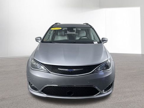 Used 2019 Chrysler Pacifica Touring-L Plus w/ Advanced Safetytec Group image 16