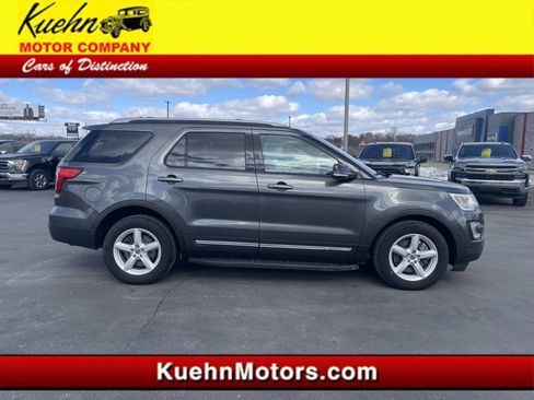 Used 2016 Ford Explorer XLT w/ Equipment Group 202A image 1
