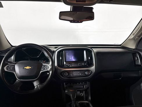 Used 2021 Chevrolet Colorado LT w/ Safety Package image 12