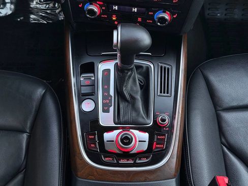 Used 2013 Audi Q5 3.0T Premium Plus w/ Audi MMI Navigation Plus Pkg image 15