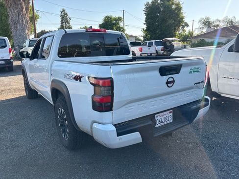 Used 2024 Nissan Frontier PRO-4X w/ Pro Convenience Package AWD/4WD image 3