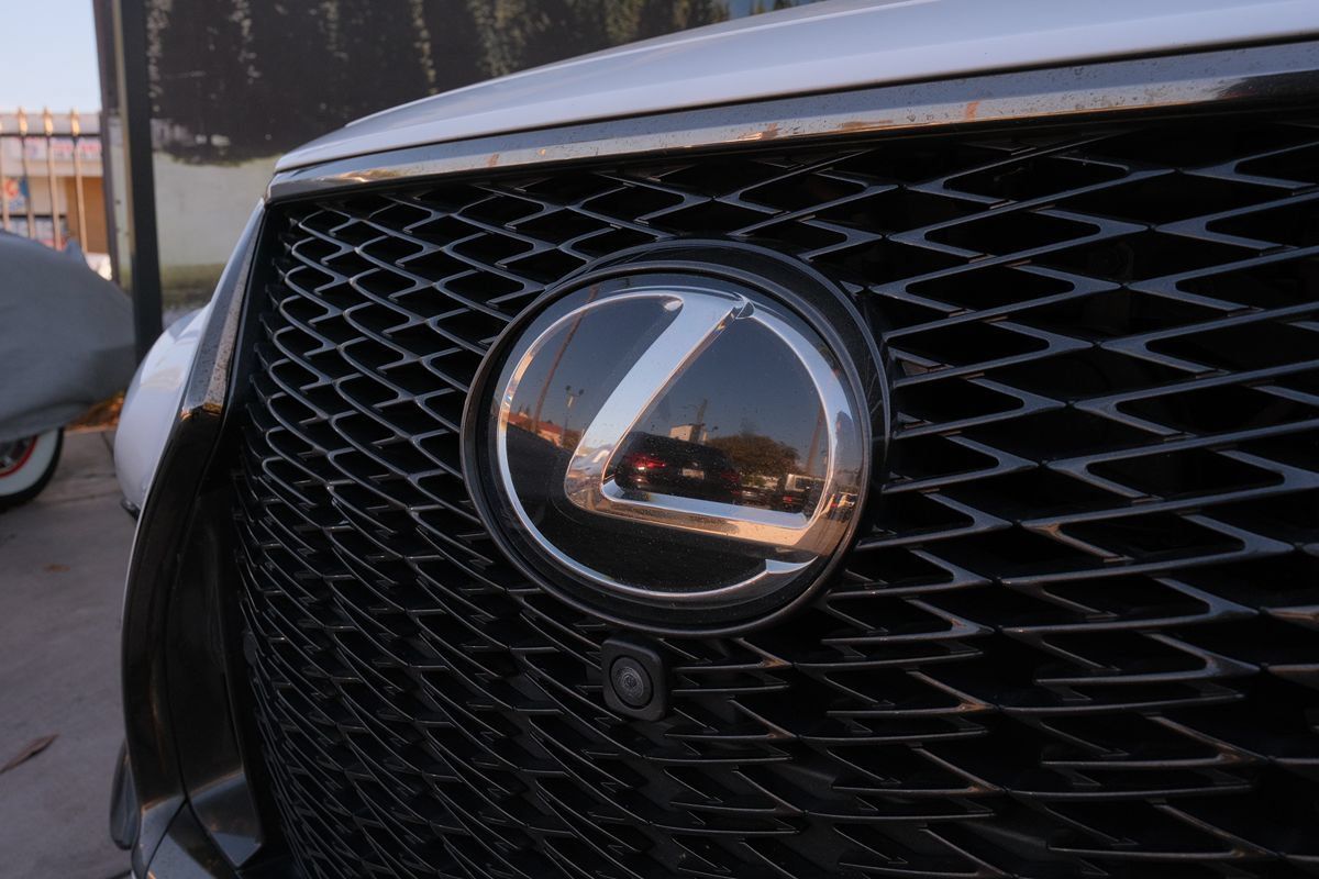 Used 2018 Lexus LS 500 F Sport w/ Performance Package RWD image 48