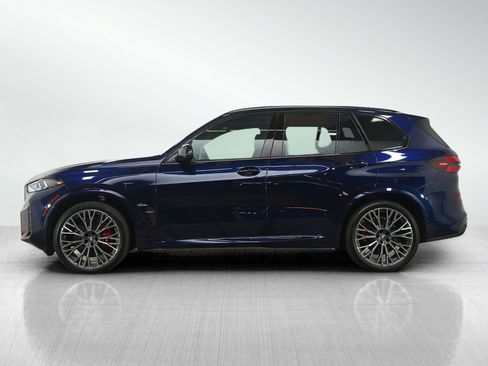 Used 2024 BMW X5 M60i image 2