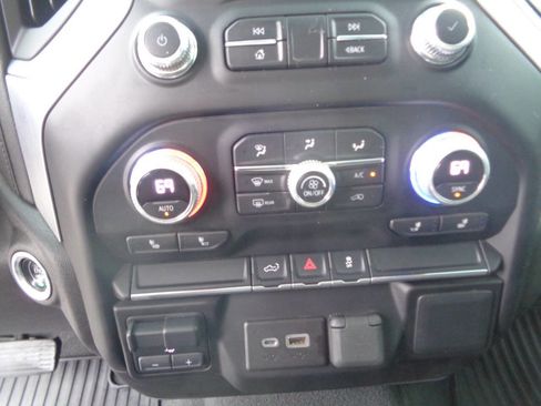 Used 2022 GMC Sierra 2500 SLE w/ SLE Convenience Package image 51