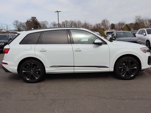 Used 2025 Audi Q7 3.0T Premium Plus w/ Premium Plus Package image 4