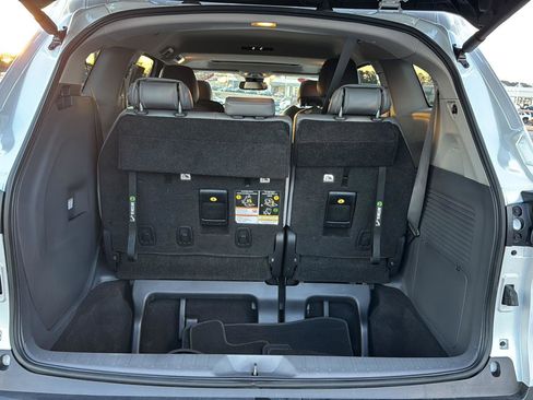Certified 2023 Toyota Sienna XLE image 29