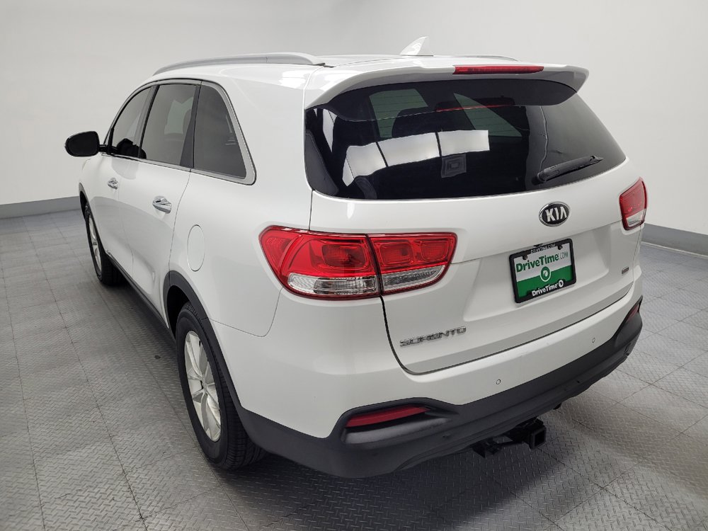 Used 2016 Kia Sorento AWD w/ LX Convenience Package image 6