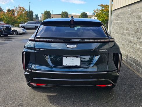 New 2026 Cadillac Lyriq Luxury image 6