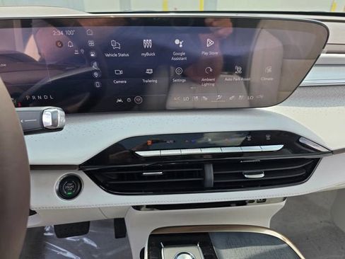 New 2026 Buick Enclave Avenir AWD/4WD image 22