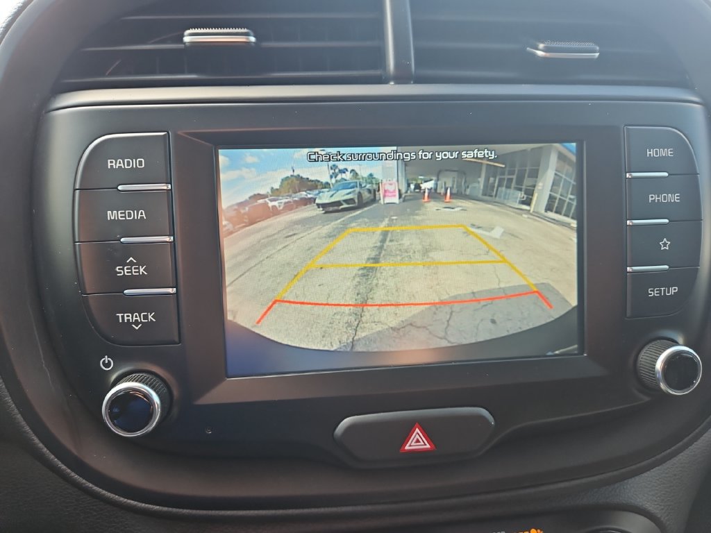Used 2020 Kia Soul LX FWD image 24