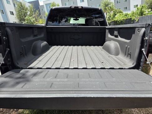 Used 2018 Chevrolet Silverado 1500 LTZ Z71 w/ LTZ Plus Package AWD/4WD image 18