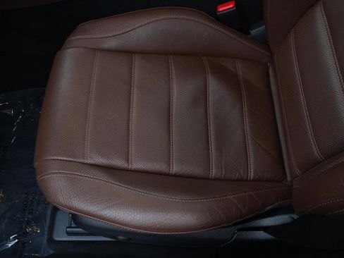 Used 2024 Mercedes-Benz GLE 350 4MATIC w/ AMG Line Exterior image 21