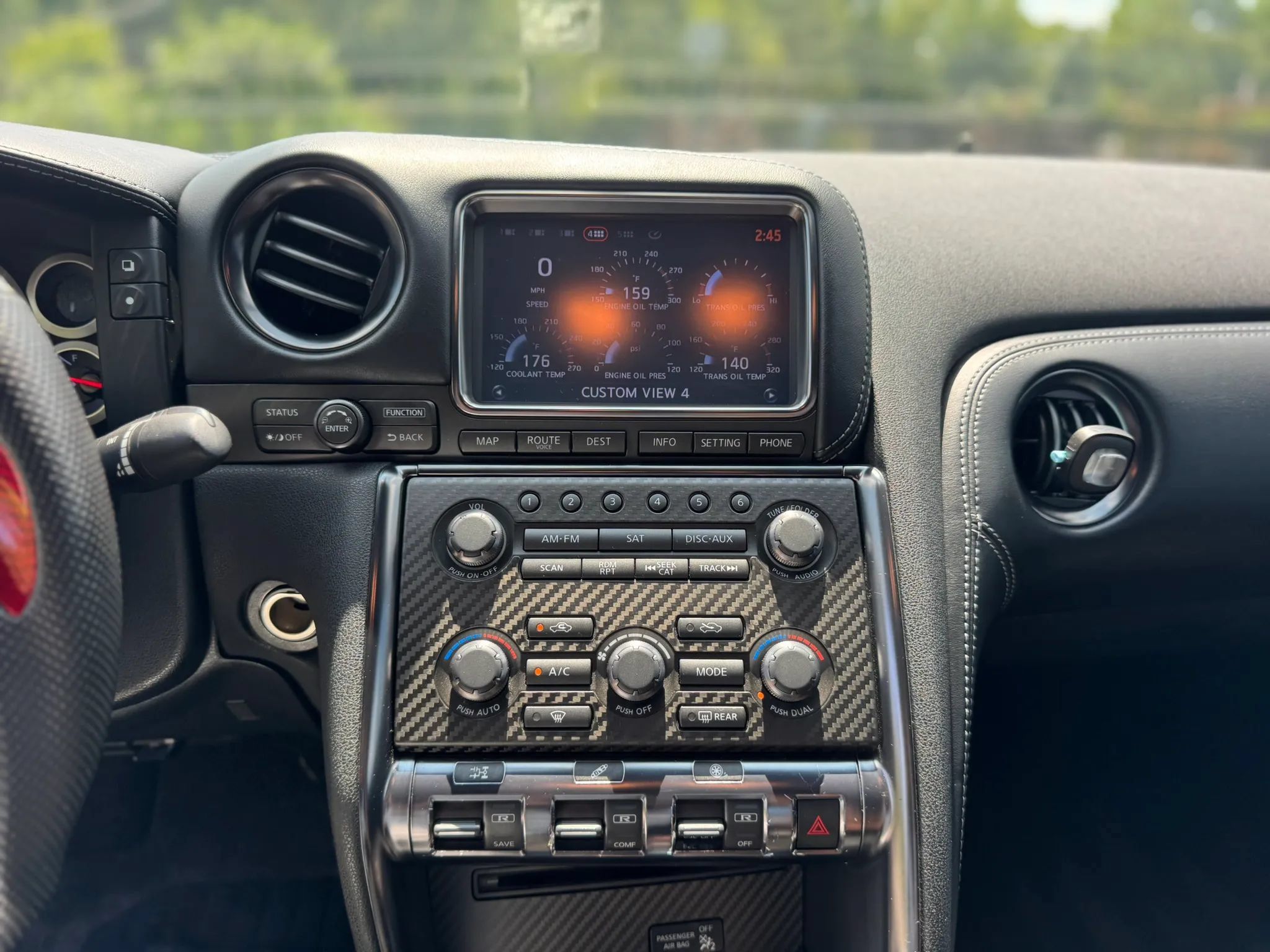 Used 2016 Nissan GT-R Premium AWD/4WD image 19