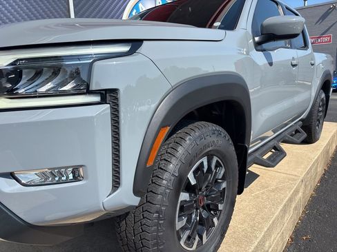 Used 2023 Nissan Frontier PRO-4X w/ Technology Package image 18