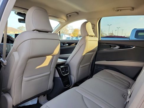 Certified 2023 Lincoln Nautilus FWD w/ Premium Package image 15