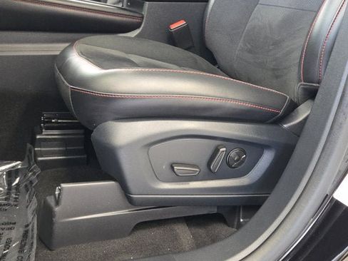 Used 2025 Ford Explorer ST AWD/4WD image 24