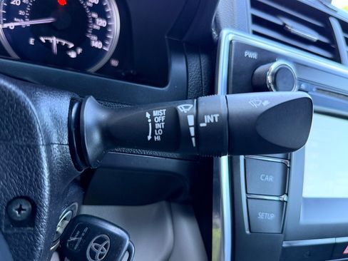 Used 2016 Toyota Camry LE FWD image 27