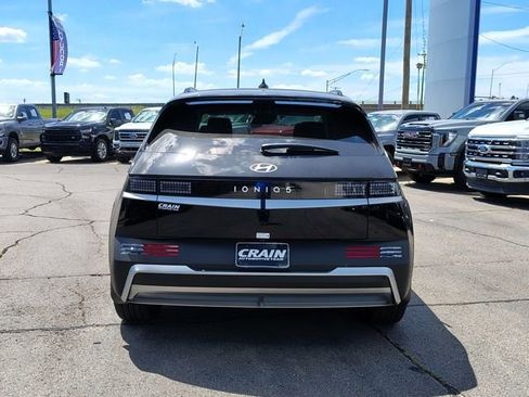 New 2025 Hyundai Ioniq 5 SEL image 6