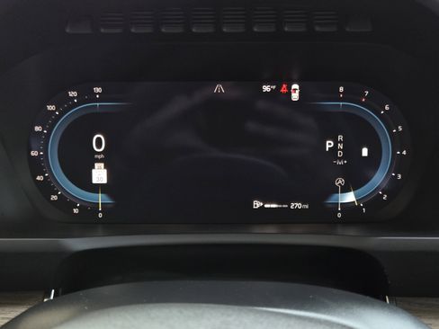 Certified 2025 Volvo XC90 B6 Core w/ Protection Package image 18