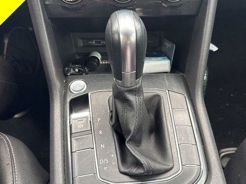 Used 2019 Volkswagen Tiguan SE w/ 3rd Row Seat Package AWD/4WD image 11