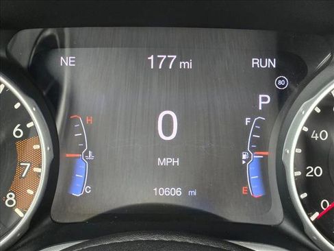 Used 2020 Jeep Compass Latitude image 11