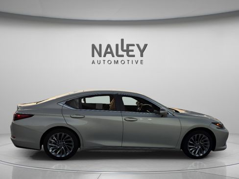 Used 2025 Lexus ES 350 Ultra Luxury w/ Accessory Package (Z1) image 8