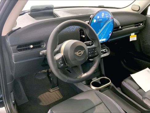 New 2025 MINI Cooper S image 4