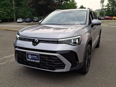 Certified 2025 Volkswagen Taos SEL w/ Black Wheel Plus Package AWD/4WD image 4
