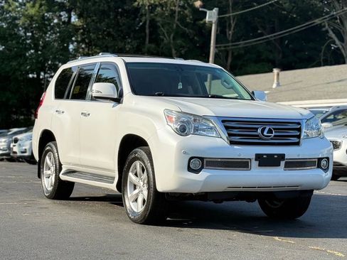 Used 2011 Lexus GX 460 Premium image 2